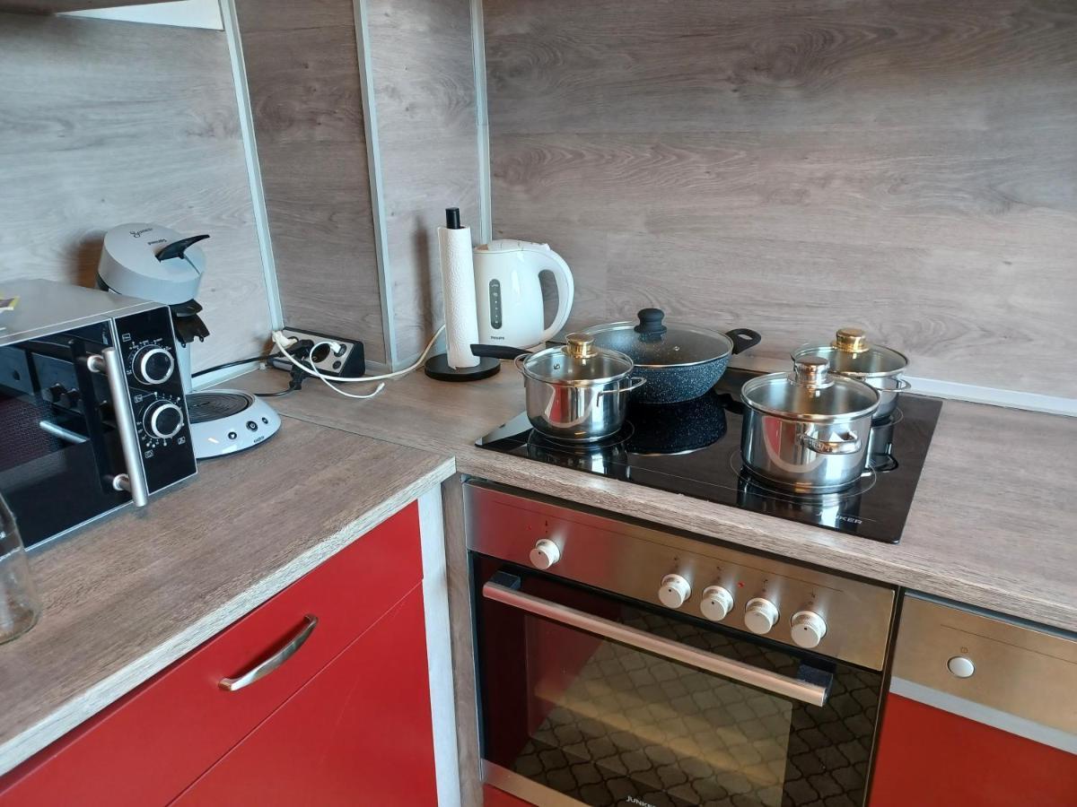 Ruhige Freistehender Bungalow Mit Parkplatz เบ็กคุม ภายนอก รูปภาพ