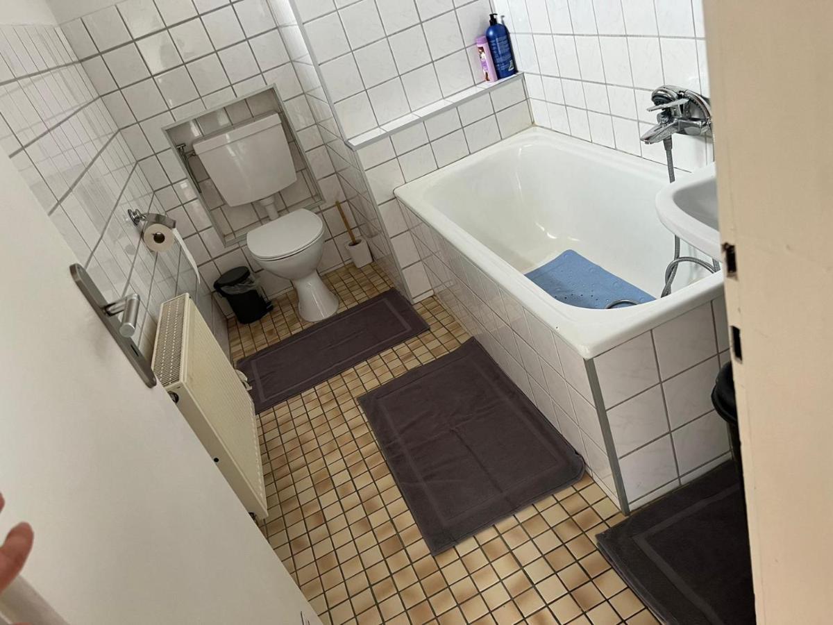 Ruhige Freistehender Bungalow Mit Parkplatz เบ็กคุม ภายนอก รูปภาพ