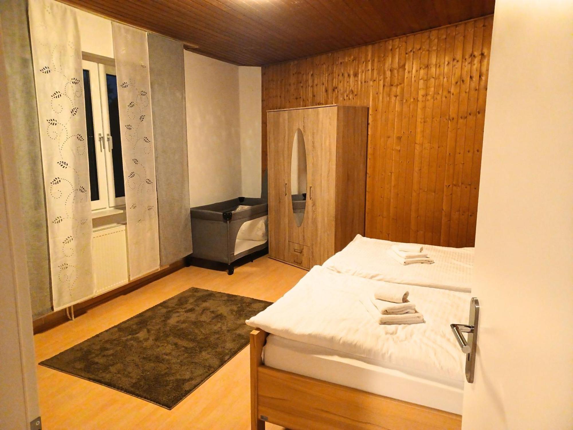 Ruhige Freistehender Bungalow Mit Parkplatz เบ็กคุม ภายนอก รูปภาพ